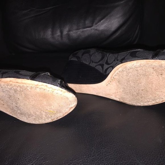 GENTLY USED Coach Black Wedges size 8.5M - Picture 5 of 6